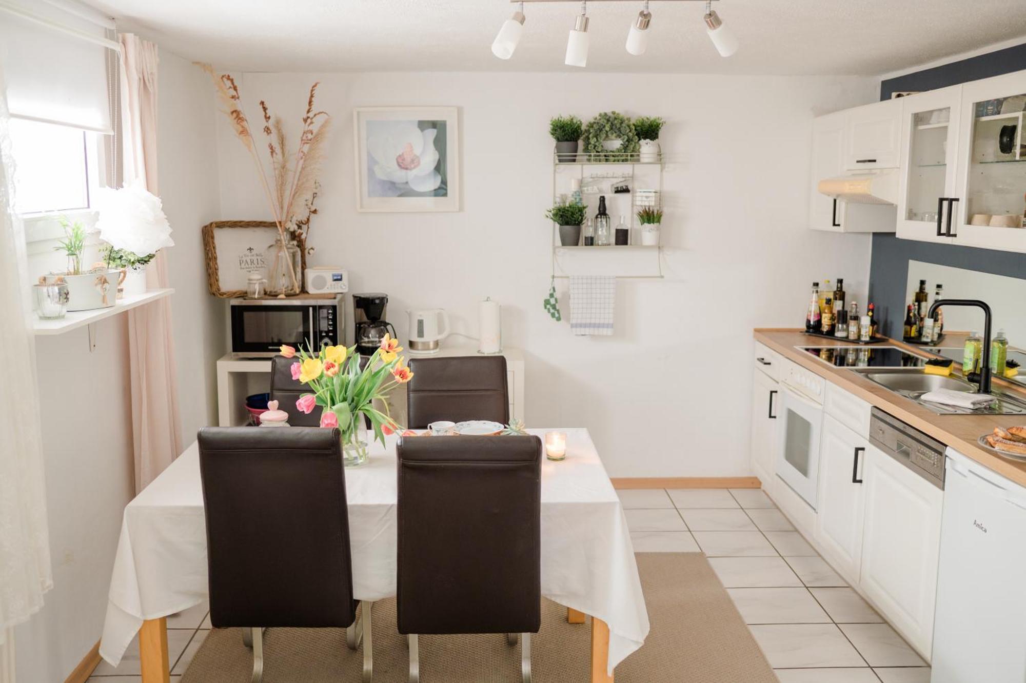 Buchlindenweg - Zimmer & Ferienwohnung Breitscheid  외부 사진