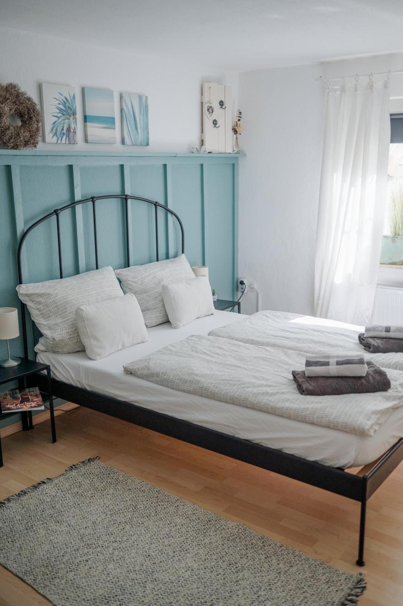 Buchlindenweg - Zimmer & Ferienwohnung Breitscheid  외부 사진